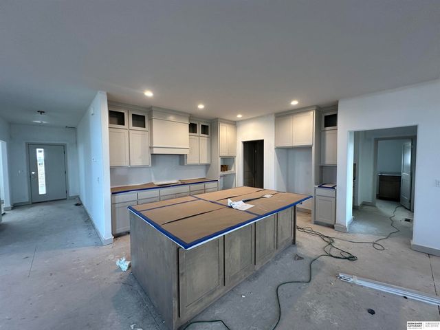 10418 Sherman Street, Papillion, NE 68046