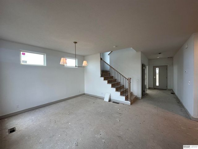 10418 Sherman Street, Papillion, NE 68046