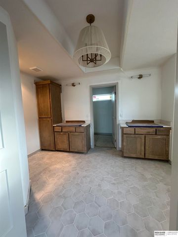 10418 Sherman Street, Papillion, NE 68046