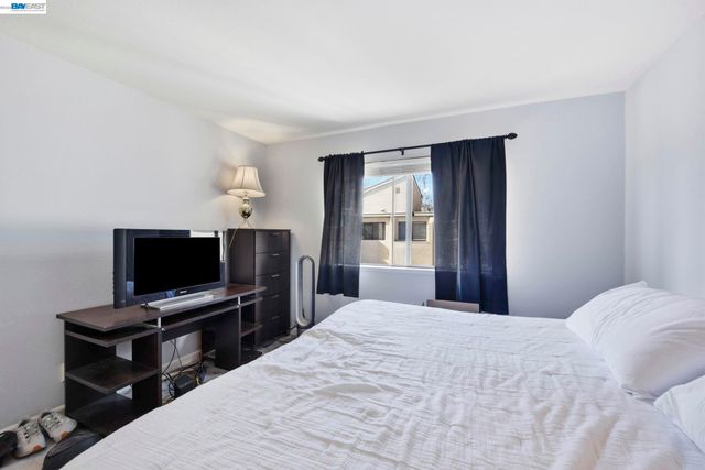 39490 Albany Cmn X, Fremont, CA 94538