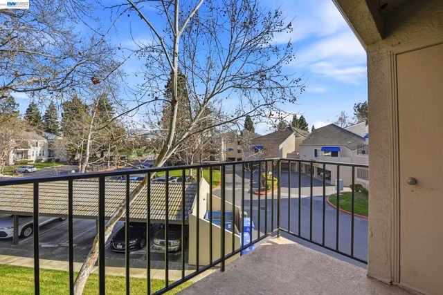 39490 Albany Cmn X, Fremont, CA 94538