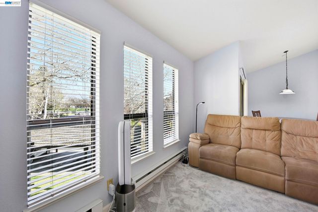 39490 Albany Cmn X, Fremont, CA 94538