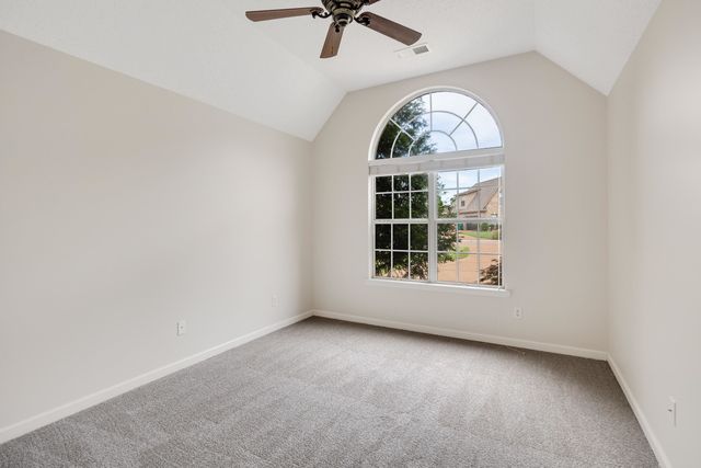130 LEWIS FAIRWAY CIR, Oakland, TN 38060