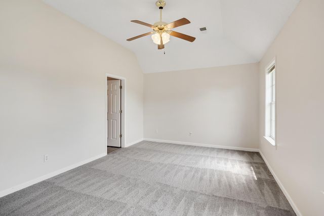 130 LEWIS FAIRWAY CIR, Oakland, TN 38060
