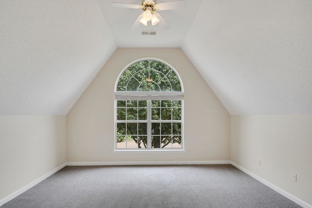 130 LEWIS FAIRWAY CIR, Oakland, TN 38060