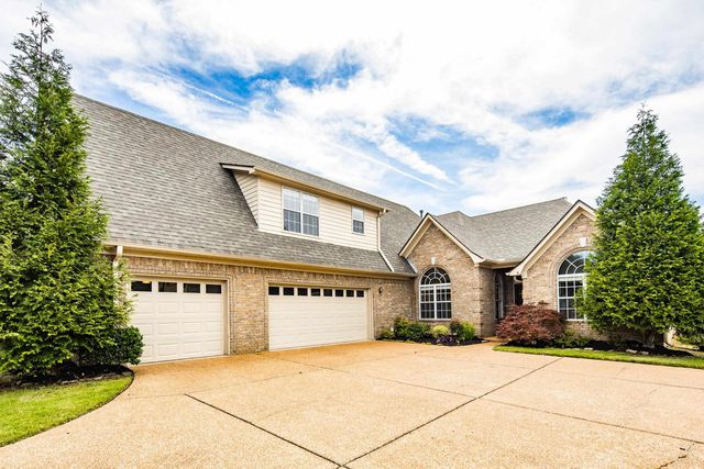 130 LEWIS FAIRWAY CIR, Oakland, TN 38060