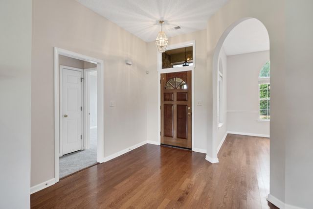 130 LEWIS FAIRWAY CIR, Oakland, TN 38060