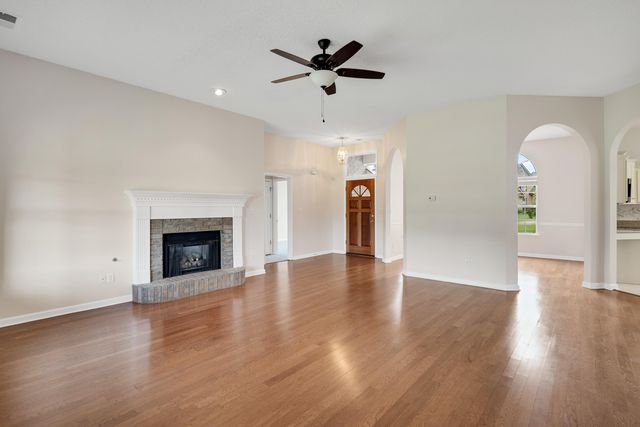 130 LEWIS FAIRWAY CIR, Oakland, TN 38060