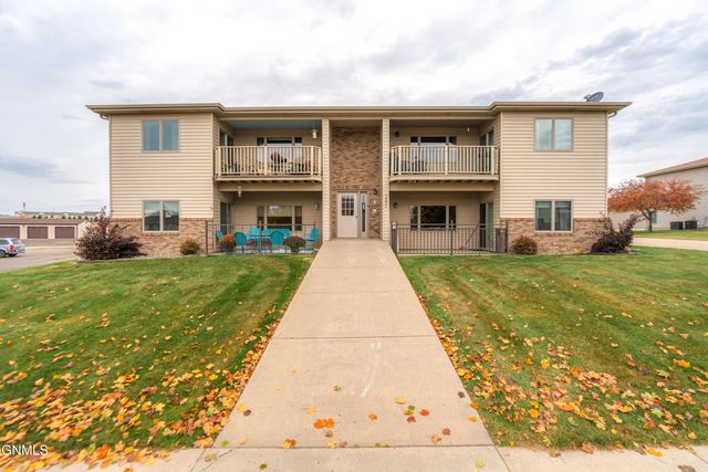 3554 N 19th Street N, Bismarck, ND 58503 property photo