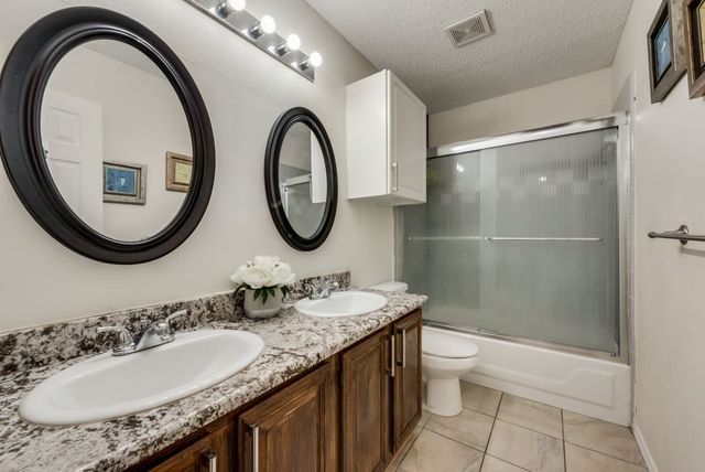 325 Crestview Drive, Arlington, TX 76018