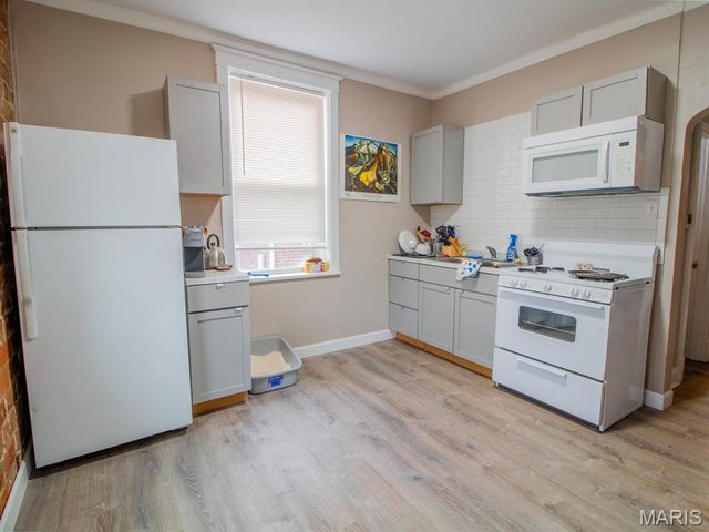 5704 Goener Avenue, St Louis, MO 63116