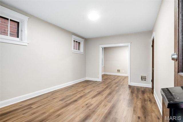 5704 Goener Avenue, St Louis, MO 63116