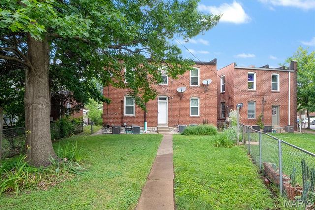 5704 Goener Avenue, St Louis, MO 63116
