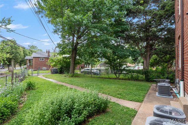 5704 Goener Avenue, St Louis, MO 63116