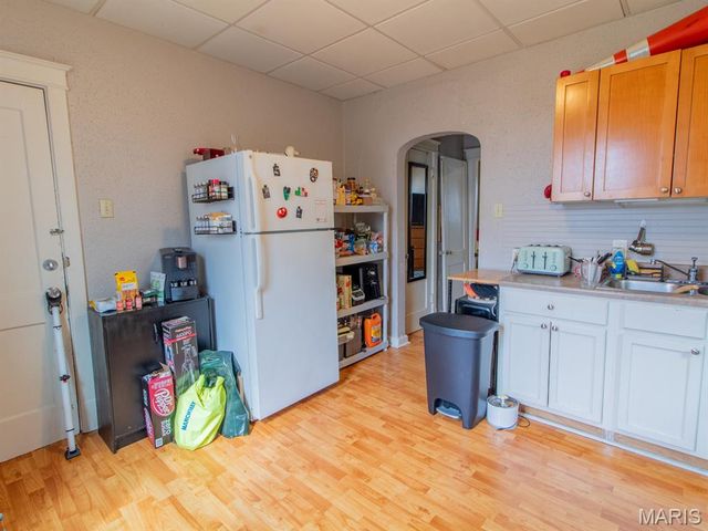 5704 Goener Avenue, St Louis, MO 63116