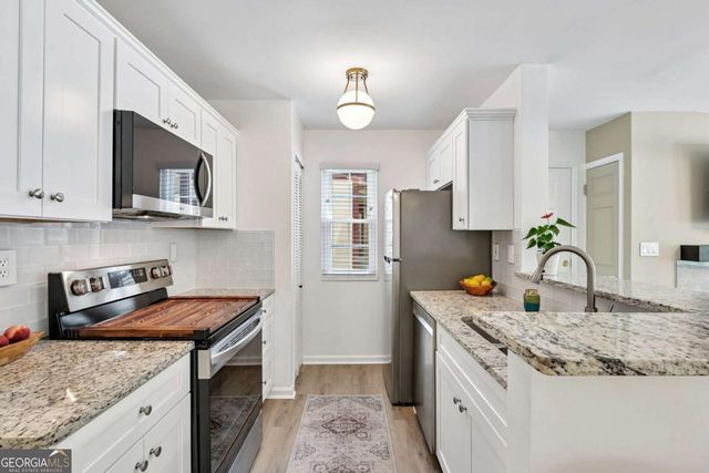 102 Hawkstone Way, Alpharetta, GA 30022