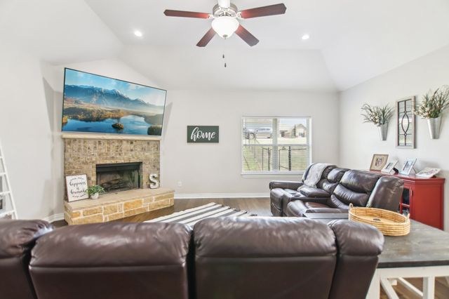 6500 Arcola Court, Granbury, TX 76049