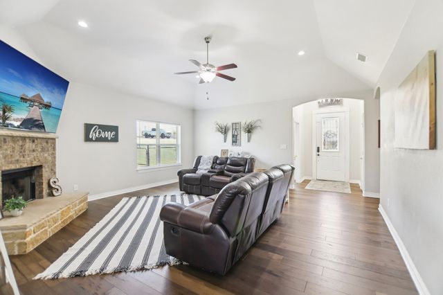 6500 Arcola Court, Granbury, TX 76049
