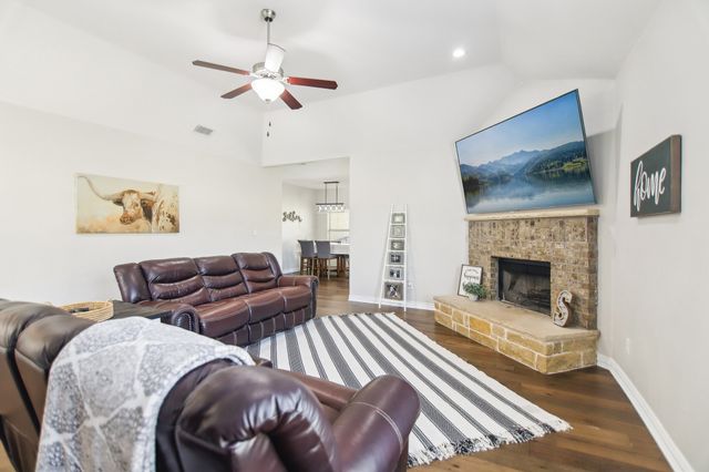 6500 Arcola Court, Granbury, TX 76049