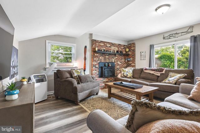 19 ESTATE RD, Lumberton, NJ 08048