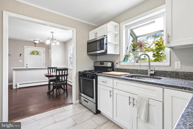 19 ESTATE RD, Lumberton, NJ 08048