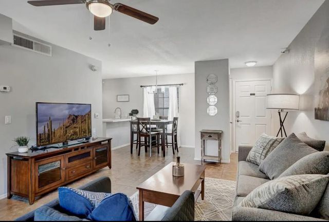 8020 E Thomas Road Unit 108, Scottsdale, AZ 85251