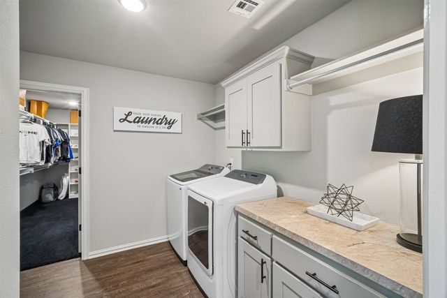 5330 Skylane Drive, Sand Springs, OK 74063