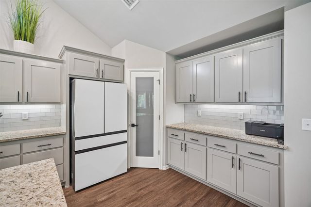 5330 Skylane Drive, Sand Springs, OK 74063