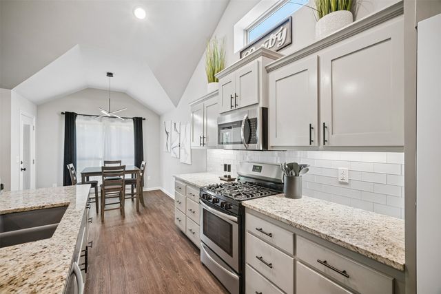 5330 Skylane Drive, Sand Springs, OK 74063