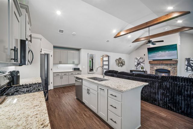 5330 Skylane Drive, Sand Springs, OK 74063