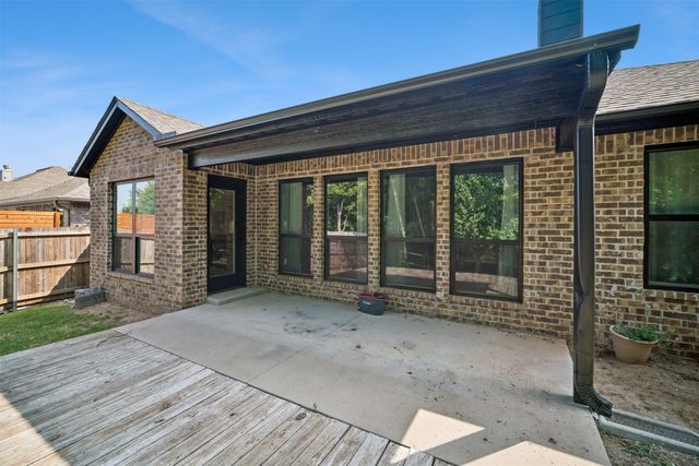 5330 Skylane Drive, Sand Springs, OK 74063
