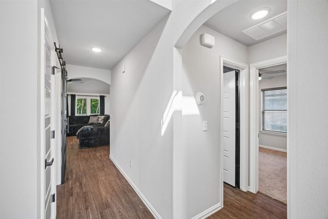 5330 Skylane Drive, Sand Springs, OK 74063