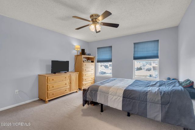 93 W Shenendoah Road, Howell, NJ 07731