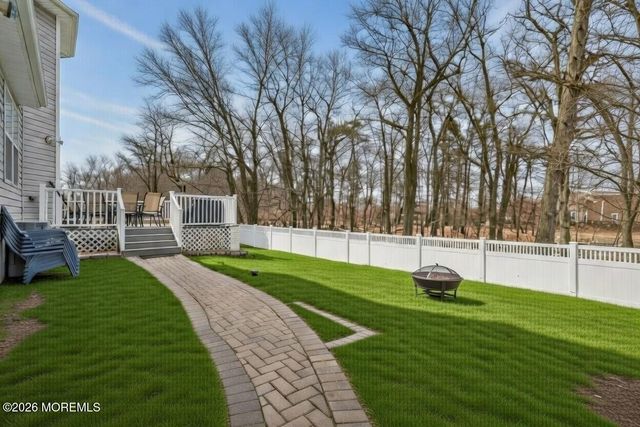 93 W Shenendoah Road, Howell, NJ 07731