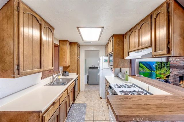 20936 Wigwam Street, Apple Valley, CA 92307