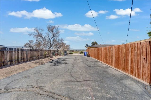 20936 Wigwam Street, Apple Valley, CA 92307