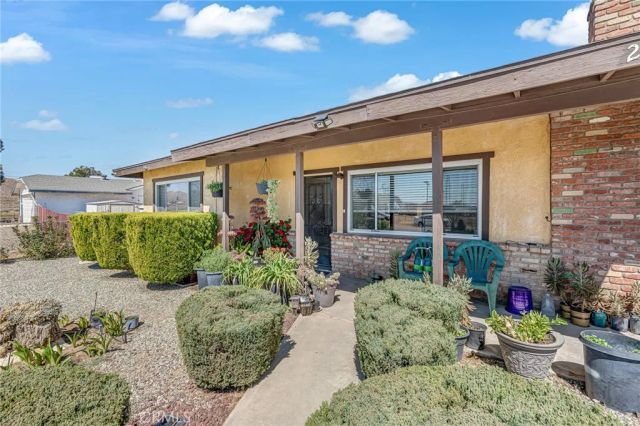 20936 Wigwam Street, Apple Valley, CA 92307