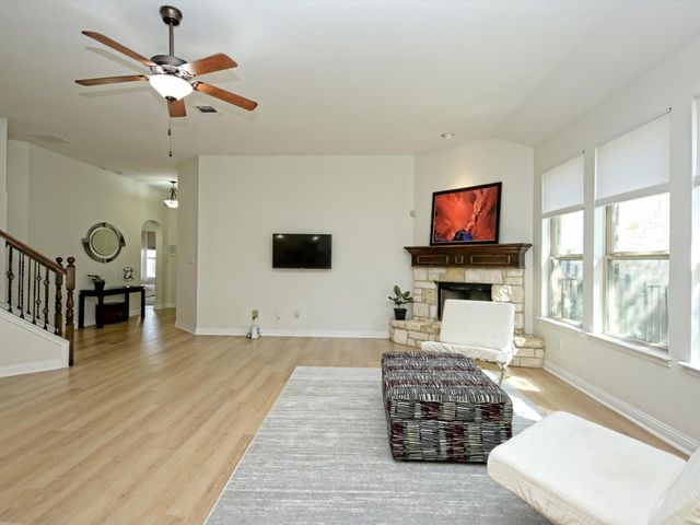 201 Bellagio DR, Austin, TX 78734