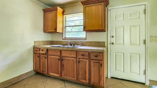 522 64TH STREET, Fairfield, AL 35064