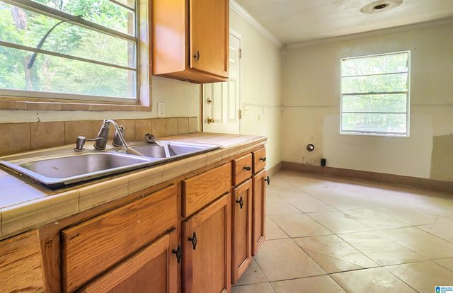 522 64TH STREET, Fairfield, AL 35064