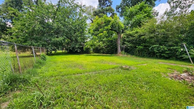 522 64TH STREET, Fairfield, AL 35064
