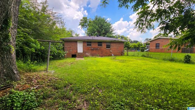 522 64TH STREET, Fairfield, AL 35064