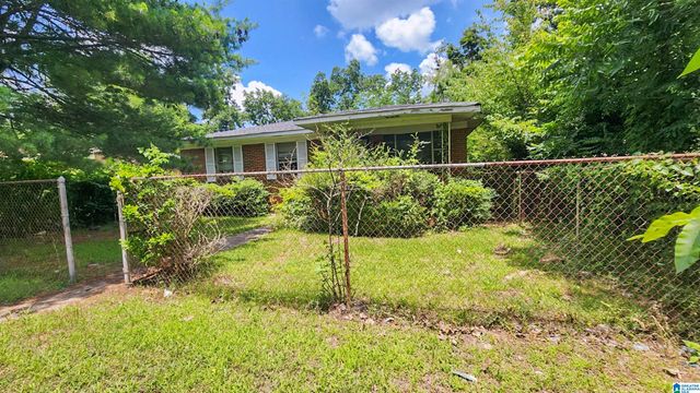 522 64TH STREET, Fairfield, AL 35064