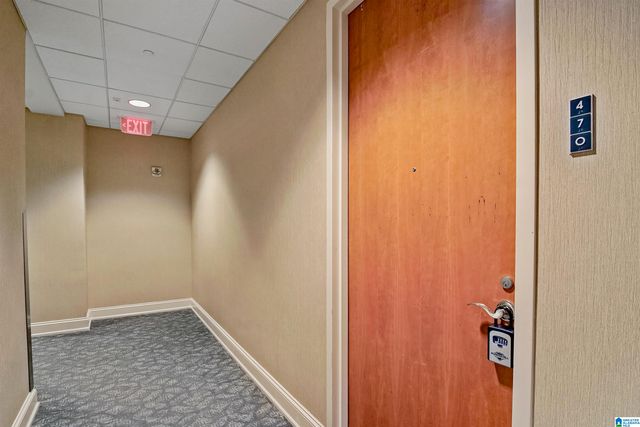 1831 28th Ave S Apt 470, Homewood, AL 35209