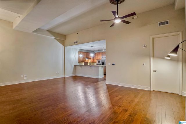 1831 28th Ave S Apt 470, Homewood, AL 35209