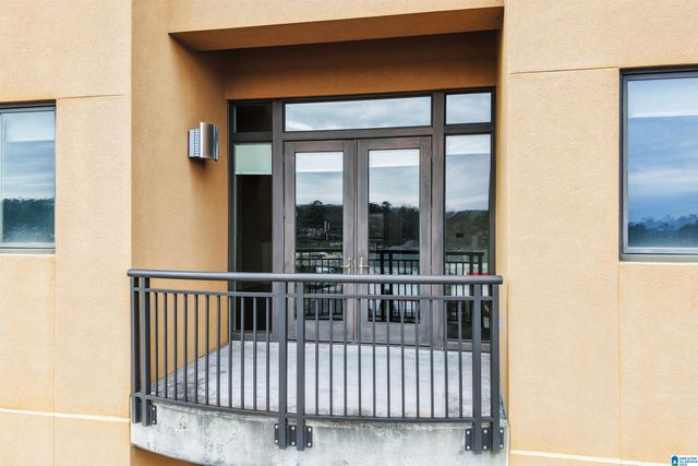 1831 28th Ave S Apt 470, Homewood, AL 35209