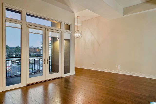 1831 28th Ave S Apt 470, Homewood, AL 35209