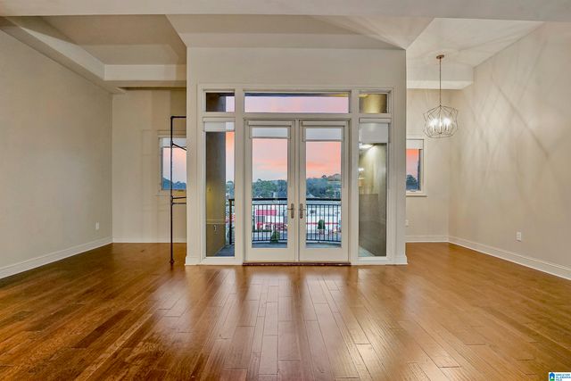 1831 28th Ave S Apt 470, Homewood, AL 35209