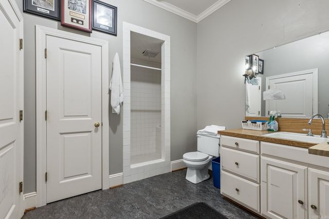 1 Meriwether Pond, Harrison, AR 72601