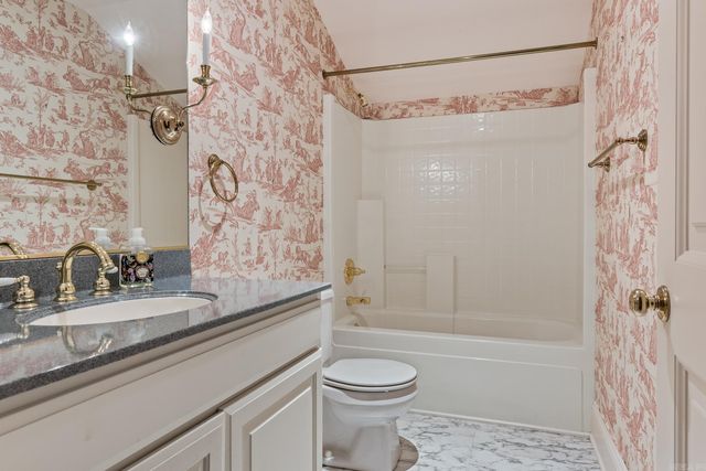 1 Meriwether Pond, Harrison, AR 72601